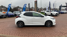 Toyota Yaris 1.5 Hybrid Dynamic 5dr CVT Hybrid Hatchback